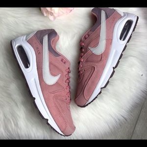 Nike women’s air max